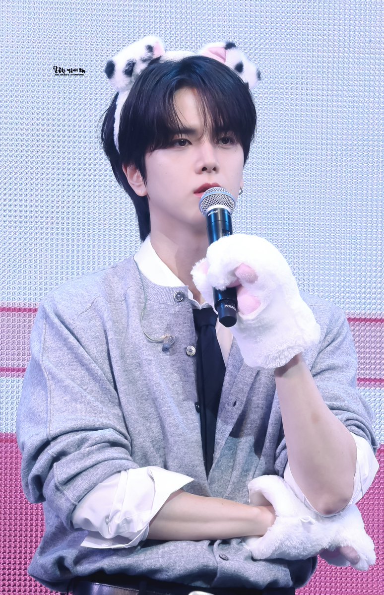 Ohoony_O's tweet photo. 260921 NINE TO FIVE 도쿄 팬미팅 1회차

빵아지🐶

#더보이즈 #THEBOYZ #TBZ #영훈 #YOUNGHOON https://t.co/4eRm7jseoX