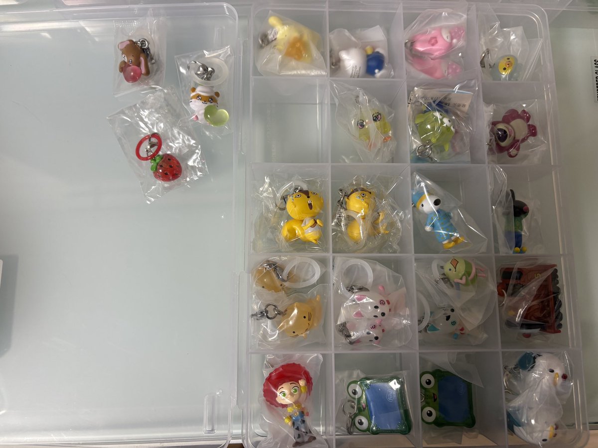 daisy_gacha_'s tweet photo. 交換買取譲渡希望💐

譲】 画像①-④
求】 リプ欄>定価+送料+梱包費30円

お気軽にお声がけください。
埼玉都内手渡しor郵送📮

めじるし　ガチャガチャ　交換

アンパンマンサンリオディズニーピクサーたまごっちシュガバニケロロポケモン https://t.co/00aFBICsLb