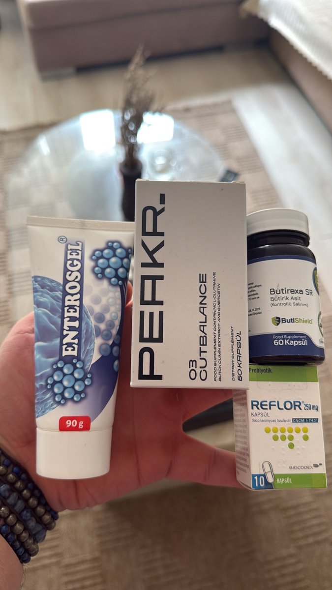 sefauygunn's tweet photo. Tüm bağırsak sorunlarınızı çözecek o 4'lü.

-Gutbalance
-Enterosgel
-Bütirat
-S.boulardii

Evet, temiz beslenin, hareket edin, iyi uyuyun. 
Bunlar işin temeli. 

Ama uzun süren şişkinliği, gazı ya da tuvalet düzensizliğini geçiştirmeyin. 

Ben bu ürünleri kendi rutinimin parçası olarak kullanıyorum ve işe yarıyor.

Denemeye değer.

*Yakında ORIMA laktoferrin'de gelecek, onu da rutine ekleyin 🫡