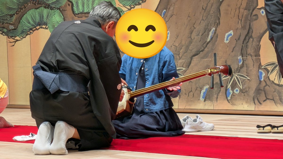 Shirley_Temple_'s tweet photo. 文楽のワークショップに参加してきました。初めて三味線、人形に触らせてもらえて、楽しかったようです。

#文楽
#人形浄瑠璃
#シアターマド https://t.co/YJ7ul3FsyK
