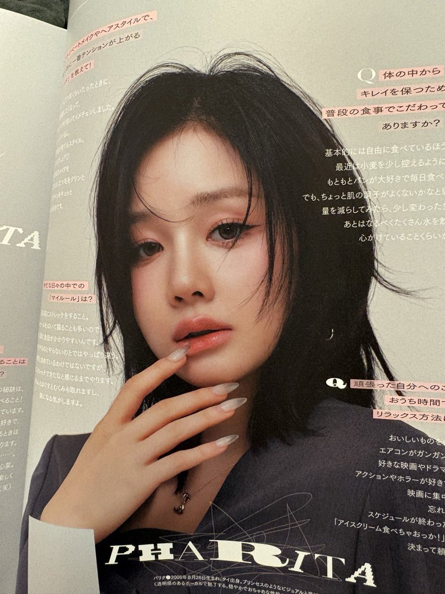 rosesforrita's tweet photo. FACE CARD OF THE FUCKING CENTURY https://t.co/laZy8Du89D