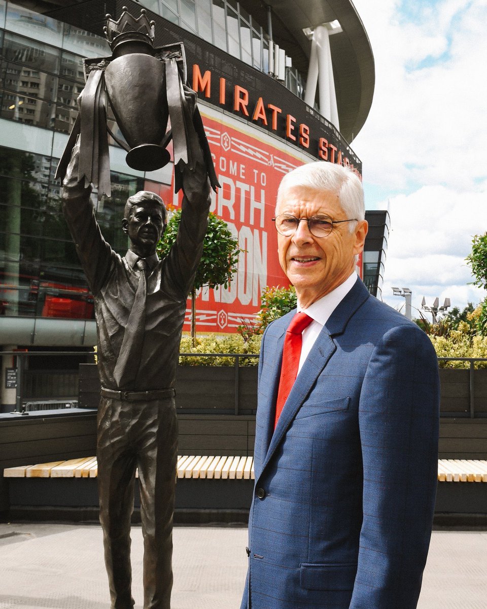 PatrickTimmons1's tweet photo. 3 Premier League titles, the Invincibles &amp; 7 FA Cups. 

All while obeying the financial regulations, playing under a different set of rules to his competitors &amp; paying off stadium debt. 

One Arsène Wenger. 🫡 https://t.co/YZ4M2ov4tN