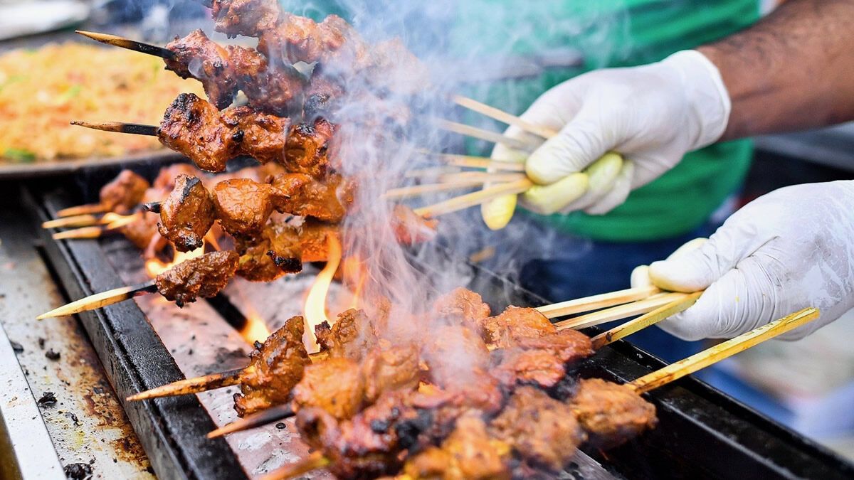 event_checker's tweet photo. 中野に羊グルメが大集合！

「羊フェスタ2026」開催🥩 

世界各地の羊料理をはじめ
羊毛・羊雑貨・クラフト・体験企画など
“羊”の魅力をたっぷり楽しめる2日間

📅 11/7(土)-8(日)
📍 中野セントラルパーク
🎟 入場無料

→ https://t.co/RzAXU79TL3 https://t.co/oUzL84UFSp