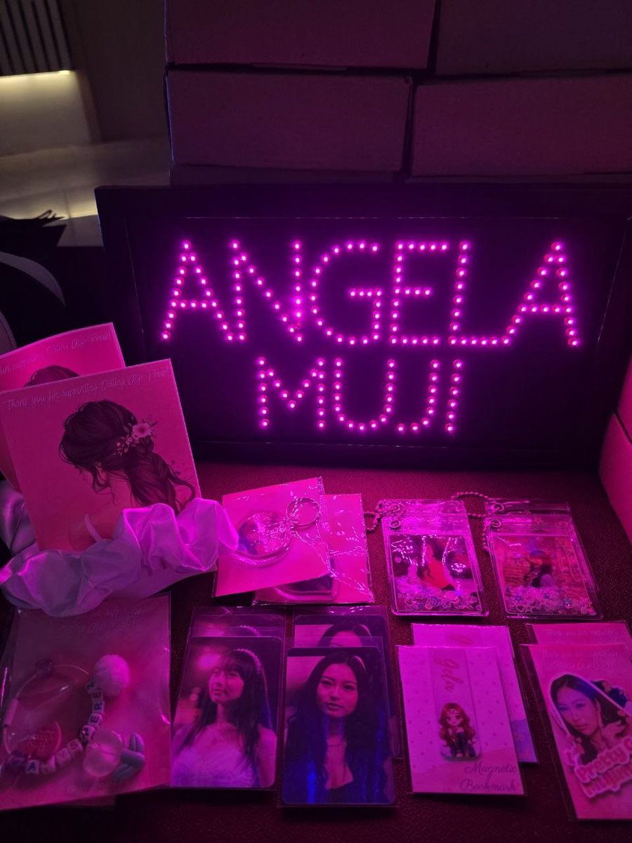 mujimates_'s tweet photo. Thank you everyone for dropping by our little corner yesterday! 

Hope you enjoyed your freebies!🤍🩷

ALL FOR ANGELA MUJI
#AngelaMuji https://t.co/NMe6u0euI2