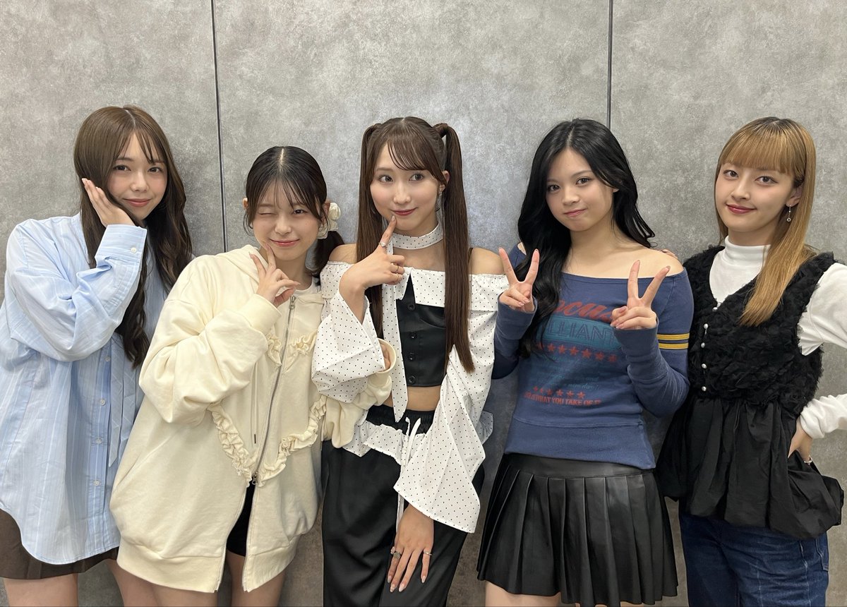LOVEONE_staff's tweet photo. ／

オンライントーク会-Day2-
ありがとうございました🦋🍭🕊👼🏻🎀

＼

🗓10月2日(金)
「LOVE MEETS LIVE Vol.3」🎤🍂
https://t.co/5uHQj7ZxQH

🗓10月4日(日)
「a-nation 2026」※OPENING ACT
https://t.co/qS1RDZxTab

ぜひチェックお願いします✅

#ONELOVEONEHEART 
#ラブワン
#飯塚瑠乃 #イーチ #佐々木杏莉 
#藤咲碧羽 #矢嶋由
