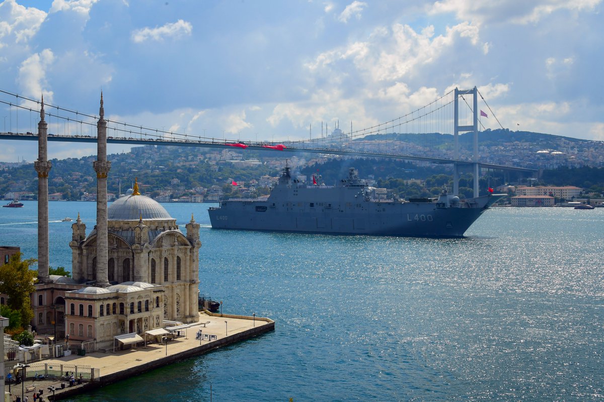 tcsavunma's tweet photo. ⚓🇹🇷 Denizlerimizde köklü tarih, ufuklarda güçlü gelecek!

#MillîSavunmaBakanlığı 
#GününFotoğrafı 📸 https://t.co/lP8wRGVIgQ