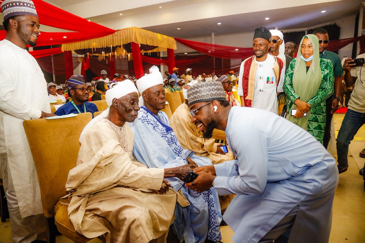 Abdulquawiy_O's tweet photo. Sustaining our grassroots engagement across Ilorin East and South LGAs, I joined fellow APC candidates, traditional district heads, community leaders and party stakeholders at the Ilorin Emirate Stakeholders’ Chat With SYD, themed “One Ilorin, One Voice: Unity, Development, and the Future of Kwara.” held on Wednesday, September 23, 2026, at the State Banquet Hall in Ilorin. 

Organised by Dahiri Omo Ilorin For SYD led by its convener, Comrade AbdulMajeed AbdulFatai, the gathering provided a valuable platform for dialogue on unity and stronger stakeholder engagement with our party’s flag-bearers, ahead of the 2027 general elections.

I also held a productive session with the leadership and members of the Northern Region Elders and Leaders Forum (NRWLF), led by its President, Alhaji AbdulRasaq Yahaya, where I sought their support for my candidacy and the collective success of our APC Governorship Candidate, Rt. Hon. Engr. Salihu Yakubu-Danladi (@SalihuDanlad), and other fellow party candidates, at the polls.  

These engagements further strengthened our shared relationships with critical stakeholders, and reaffirmed our commitment to unity, inclusive representation, and meaningful grassroots engagement across Ilorin Emirate and Kwara State.

AO