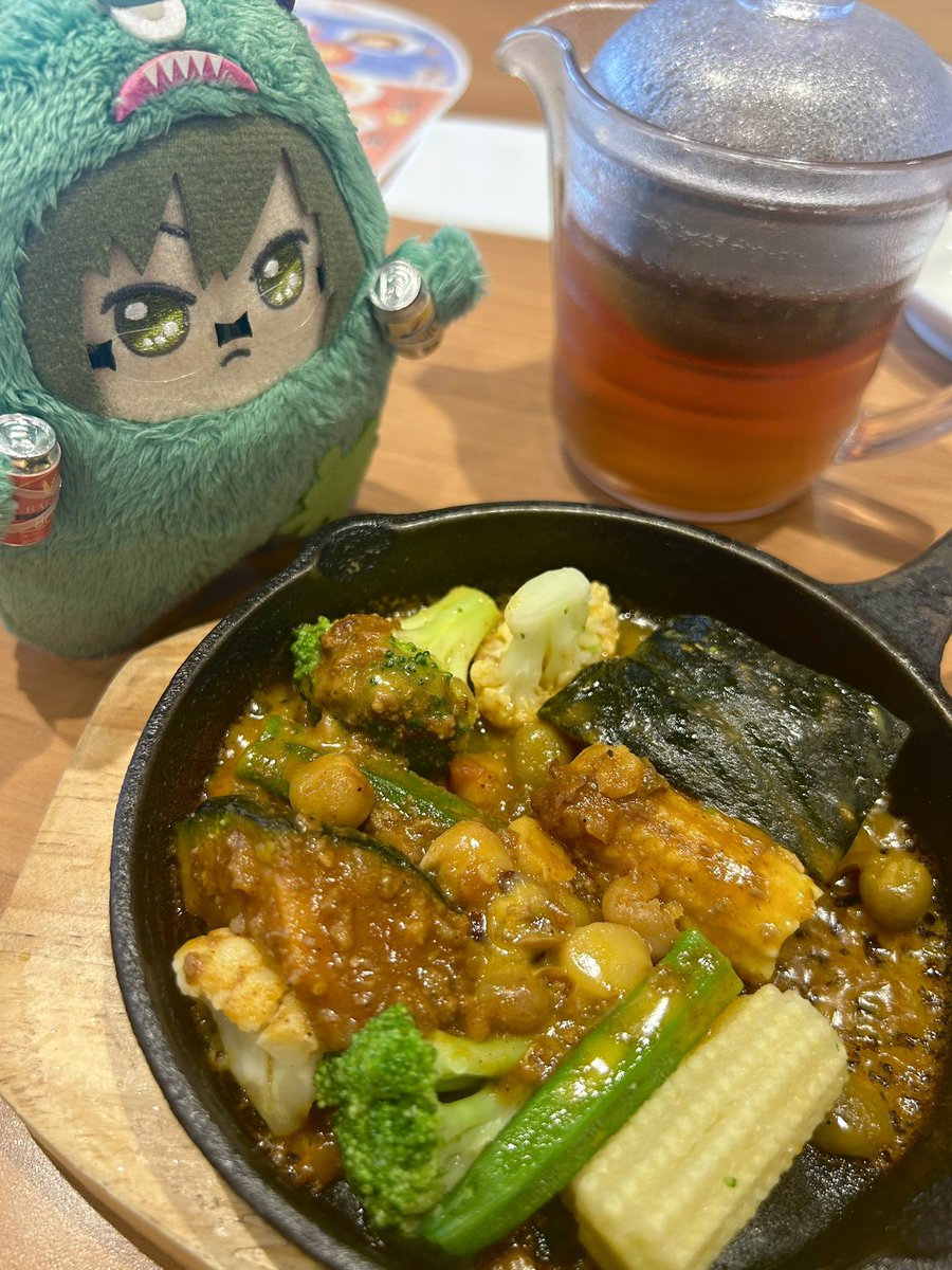 INAGoSH7's tweet photo. 今日も元気に！
コンプした余裕があるのでクーポンにあったチリコンカン温野菜を頼んだよ美味しかった✌️ https://t.co/s3yFvI1cbp