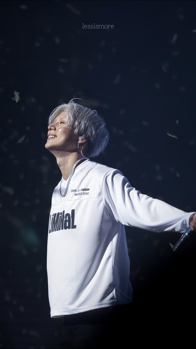 lessismore718's tweet photo. 260918 <LiMiNaL> in SEOUL

My 1004🪽

#태민 #TAEMIN #テミン #泰民 
#TAEMIN_LiMiNaL #TAEMINWORLDTOUR https://t.co/W6ORj7Puvi