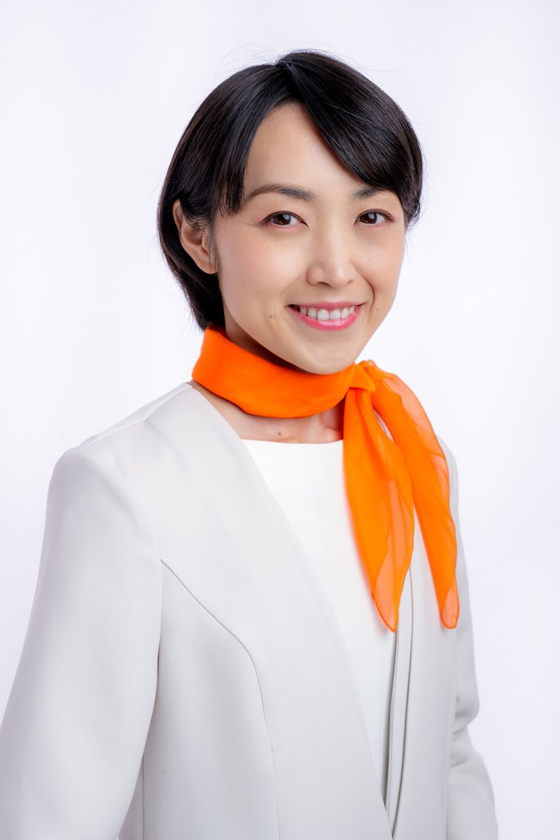 matsuo807's tweet photo. 皆様こんばんは。
参政党より筑紫野市政改革委員
を拝命いたしました
松尾はるなです。
誰一人として尊い命を絶つことなく
子を産み育てたいと思える地域へ。

母として、元教諭として
皆様と共に声を上げ、学び、行動していきます🍊
#参政党　#参政党福岡　#筑紫野市政改革委員　#松尾はるな https://t.co/FBfQ3uURHr