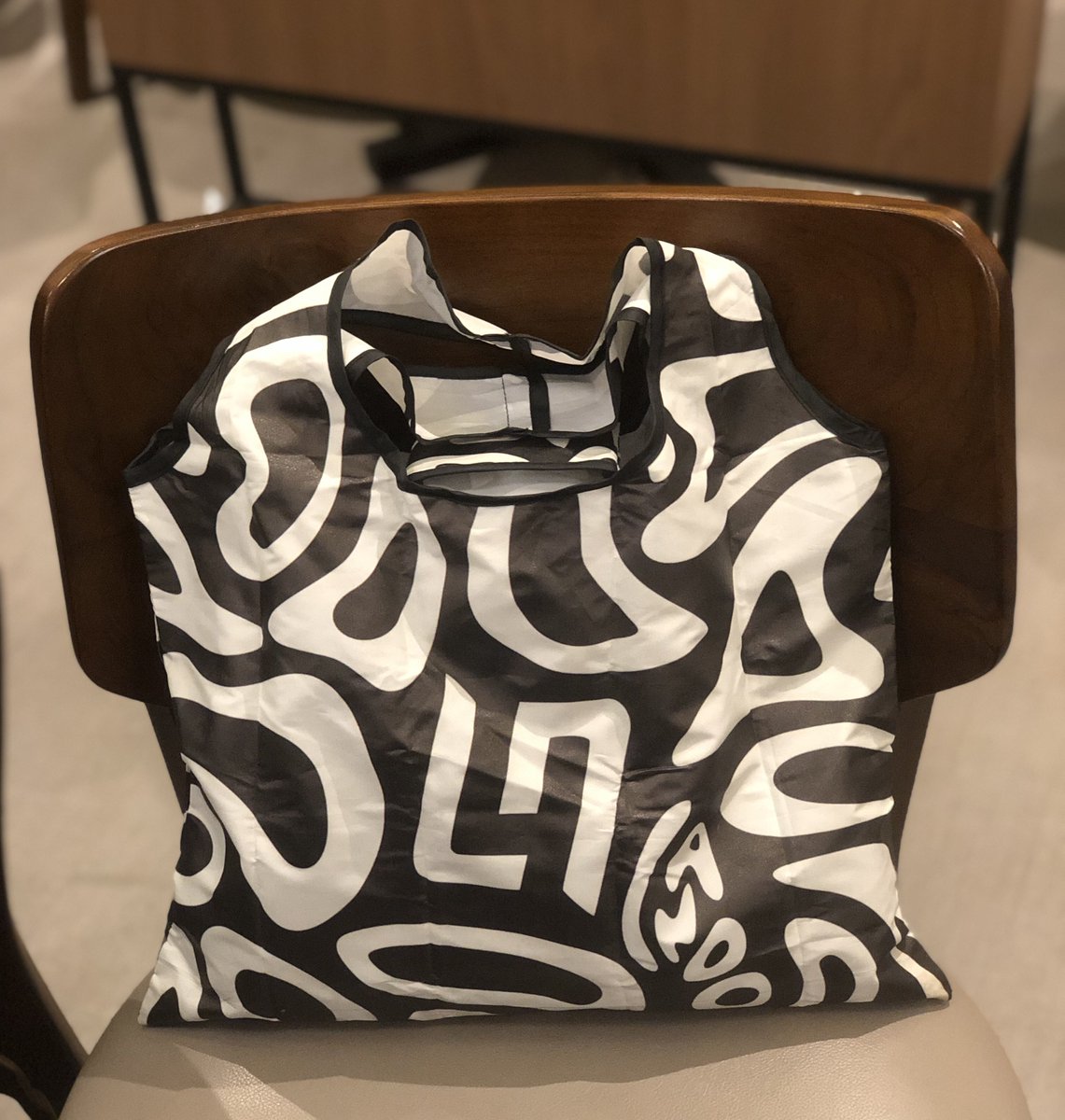 ljnsky's tweet photo. aku juga lagi open po foldable bag f1 yang inii yaaa, ada versi driver lain jugaa <3

🔗link po nya: https://t.co/b3PsyXf6DX https://t.co/nCrXoydvxN