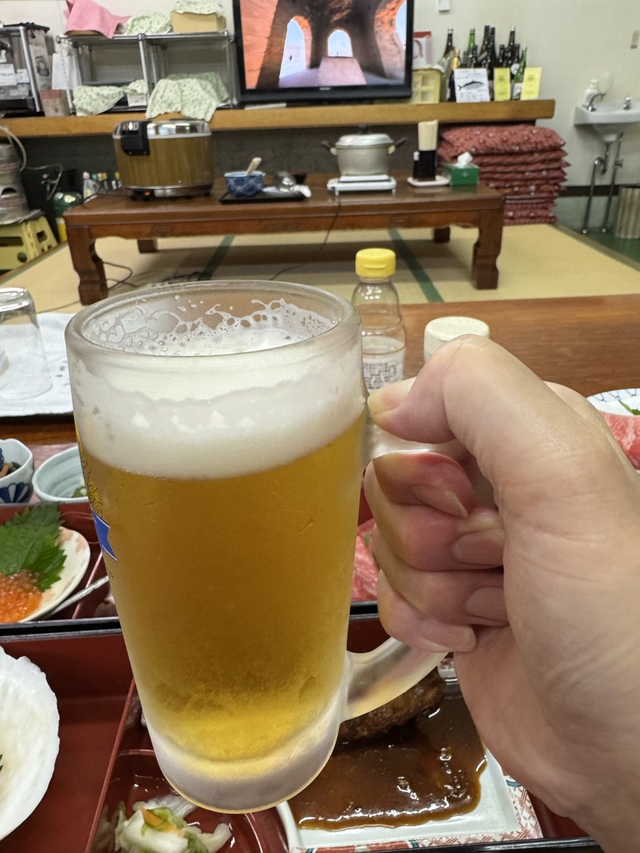 bghmp166ybb2's tweet photo. 大間の幸を頂きます。
カマトロステーキは今年初とのことです。 https://t.co/J3Nake8tim