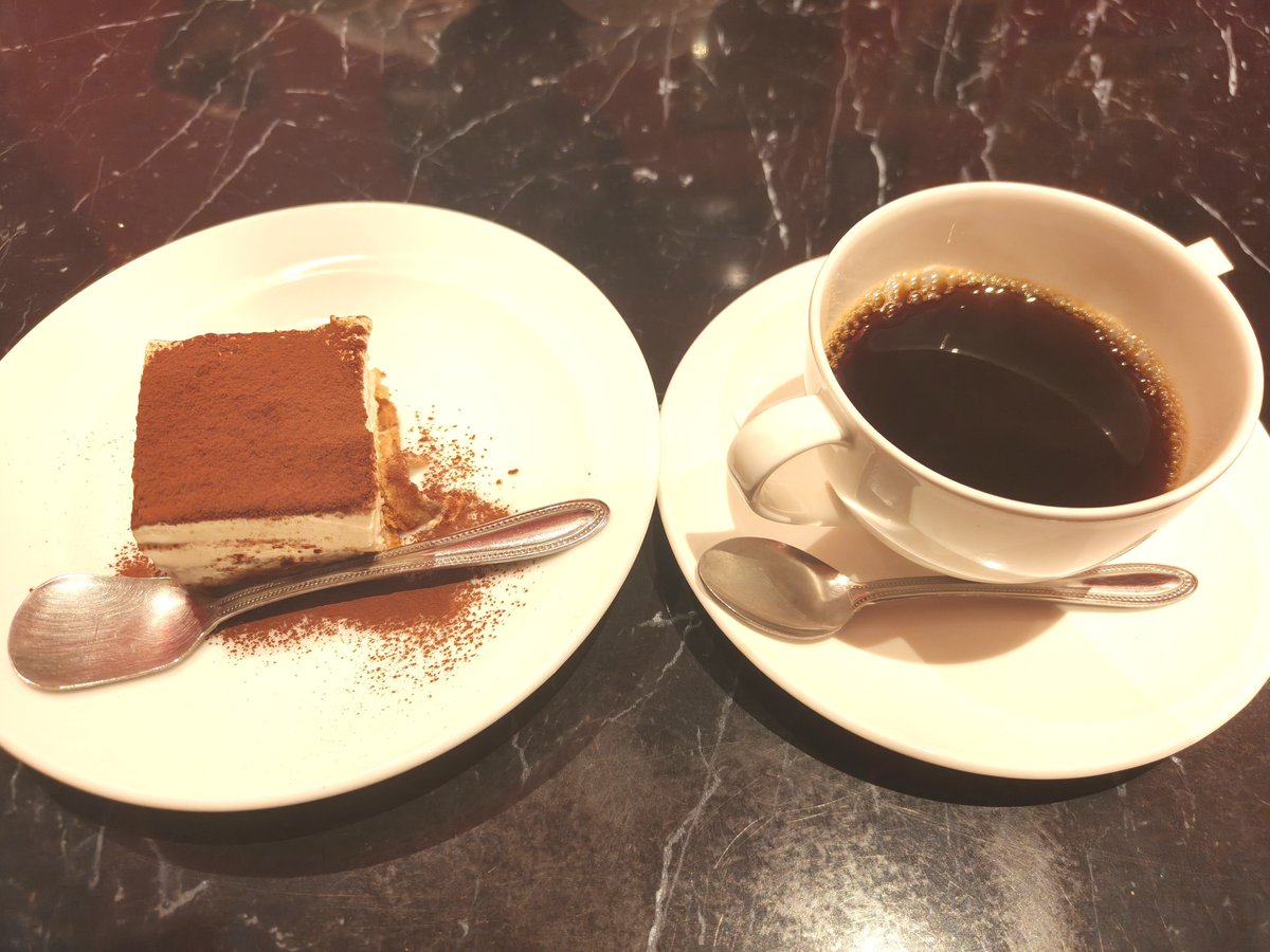 choppa55's tweet photo. [外食]ヴィア・デッラ・キエーザ 海老とスモークサーモンのクリームパスタセット
大分市中央町にあるイタリアンでランチ🍽️
人気店でなかなか行けずにいたけどようやく機会が👀
パスタがもっちり、パンも旨味があって美味でした🍝 https://t.co/TILEaSSisl