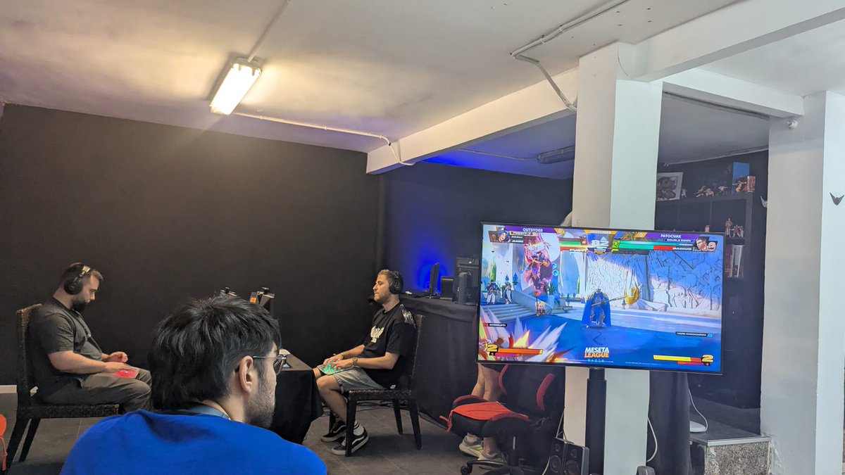 2XKOMadrid's tweet photo. @2XKOes @MadridFGC 📸🕹️ https://t.co/BX7rpqWghh