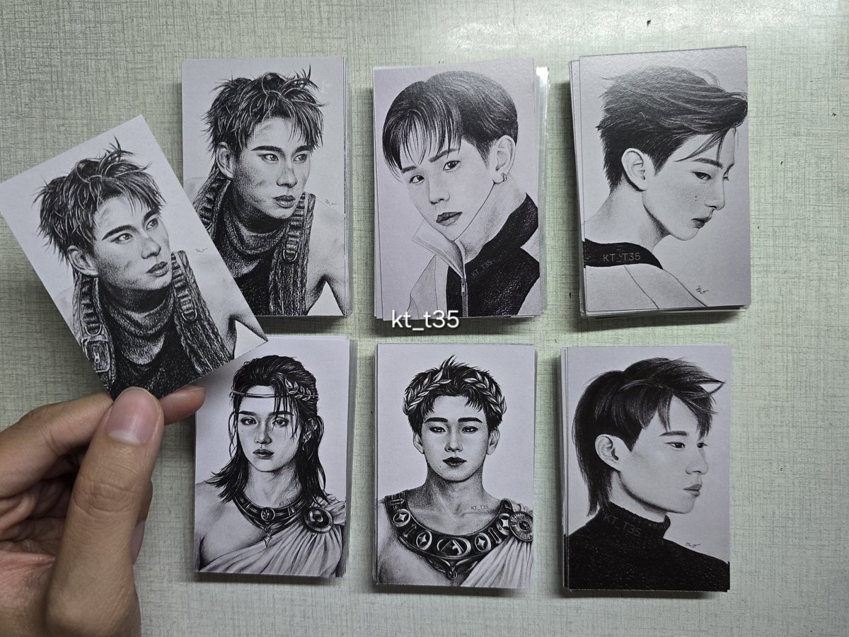 KT_T35's tweet photo. มาแล้ว🥹
มารับภาพวาดกันได้ Gate2 ประตู3-4
#ATLASRisingUpConcert
#ATLASRisingUpConcertatImpact https://t.co/GHN6TloR4h