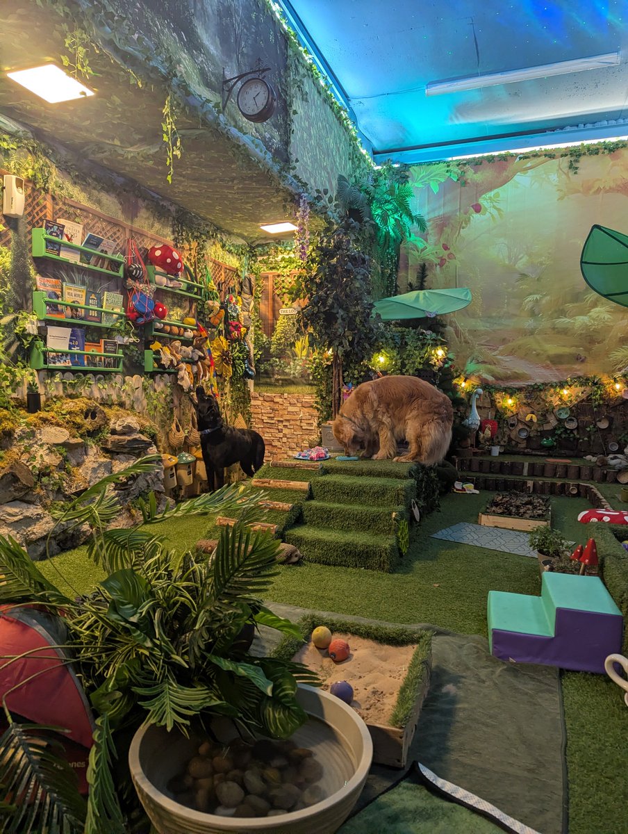 ablacktale's tweet photo. Me and Duds had lots of fun yesterday, we went to a sensory experience for my birthday. It was full of treats, toys, smells, sounds and enrichment activities 😍 https://t.co/Vk8JpSWVVy