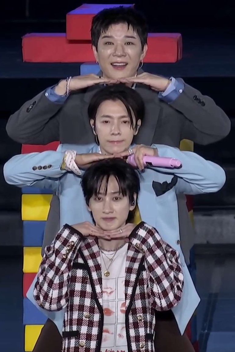 yesungiedf's tweet photo. SJ’s dance line                          SJ’s vocal line https://t.co/qTKsSMV2mA