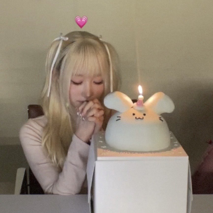 fldd1d's tweet photo. 우리메이 복복복... https://t.co/9kj5lH68EX