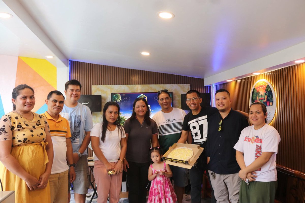 Mc_B_Crypto's tweet photo. 2nd Mc B Crypto Meet - Up was a success! 

Meeting with real people with true aspirations and connecting to the community in such event makes a long lasting commitment in doing crypto the right way! 

$WPLS https://t.co/lfE52du3AF