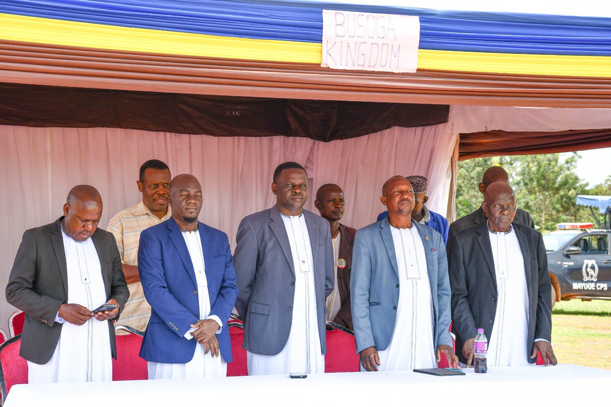 babatvuganda's tweet photo. Chiefs from the 11 chiefdoms of Busoga have attended the final day of the Busoga Prayer Week, led by the Isabalangila of Busoga, Owek. Samuel Zilabamuzaale Menha.
📸 @sammwesigwa8 
#BabaNews https://t.co/ikyO36Rydo