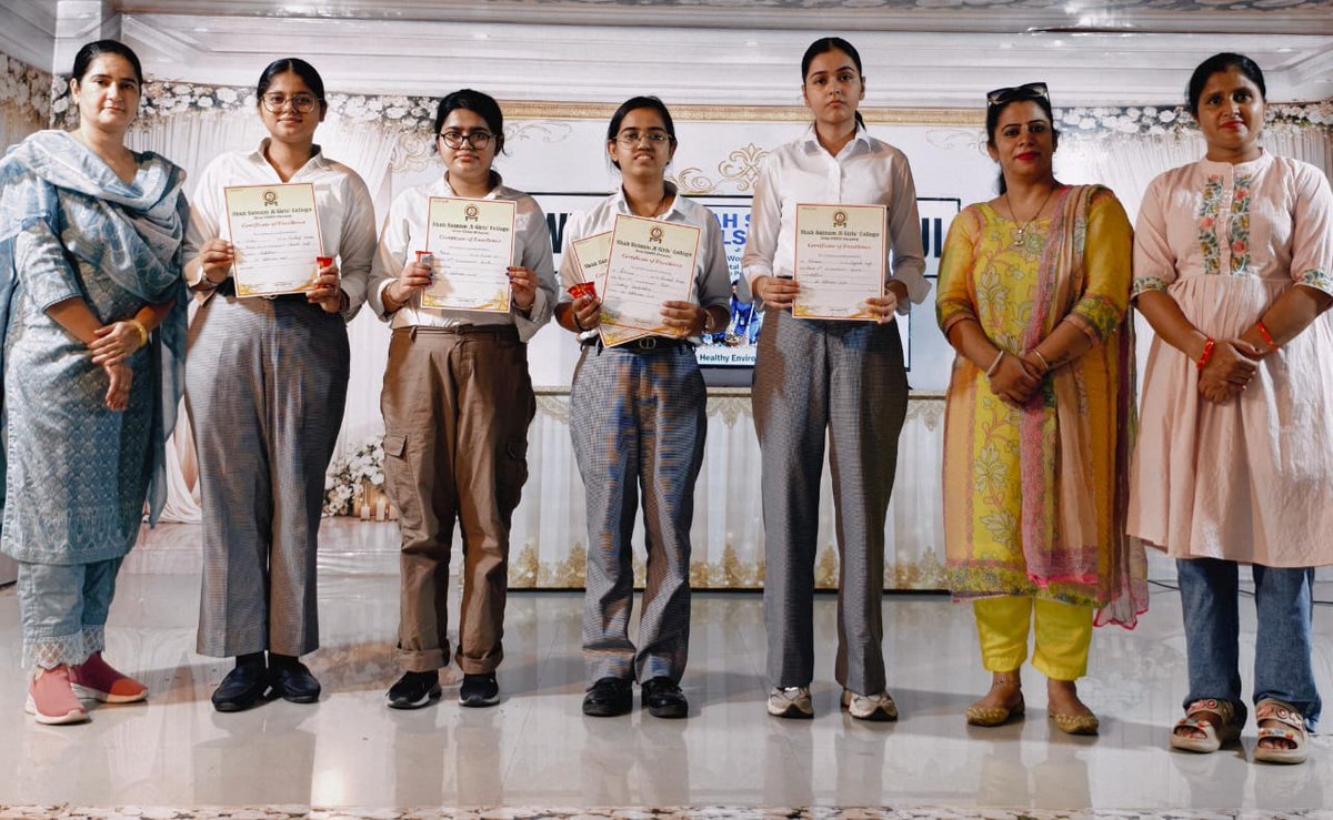 ssjgcsirsa1997's tweet photo. #EcoClub of Shah Satnam Ji Girls' College celebrated #WorldEnvironmentalHealthDay on the theme "Environmental Health: Standing with Science to Protect Communities." Activities included Plantation Drive, Speech Competition, Poster Competition and Water &amp; Sanitation Awareness. https://t.co/vs4A6nnADE