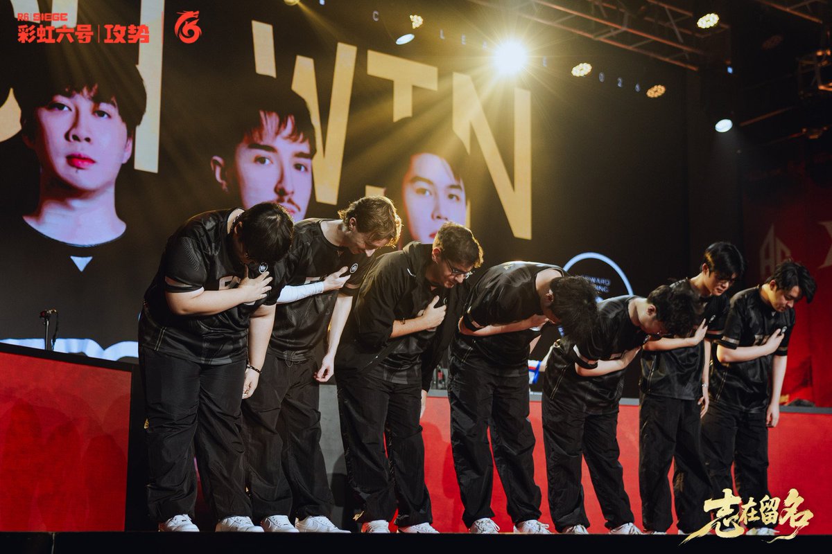 mingoran_'s tweet photo. Ggs we won 2-0 @LGDgaming @Gordaime1

We had a perfect week. Next week will be our final group stage match. We’re continuing to improve, and we’ll keep this momentum going.

#EDGWIN @EDG_Edward https://t.co/2ymm51EA9v