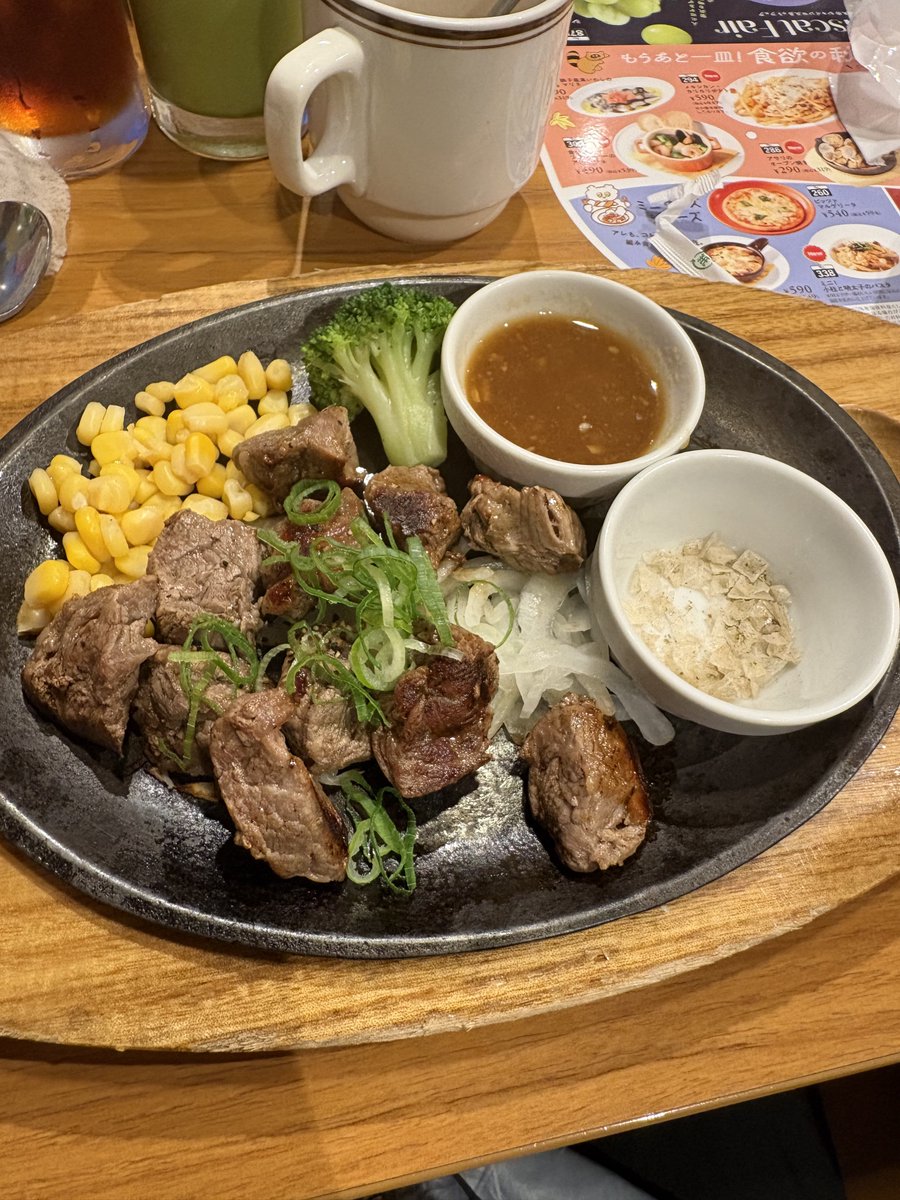kwolfful's tweet photo. ここ1ヶ月の外飯🍴 https://t.co/MPdbtHEpEl