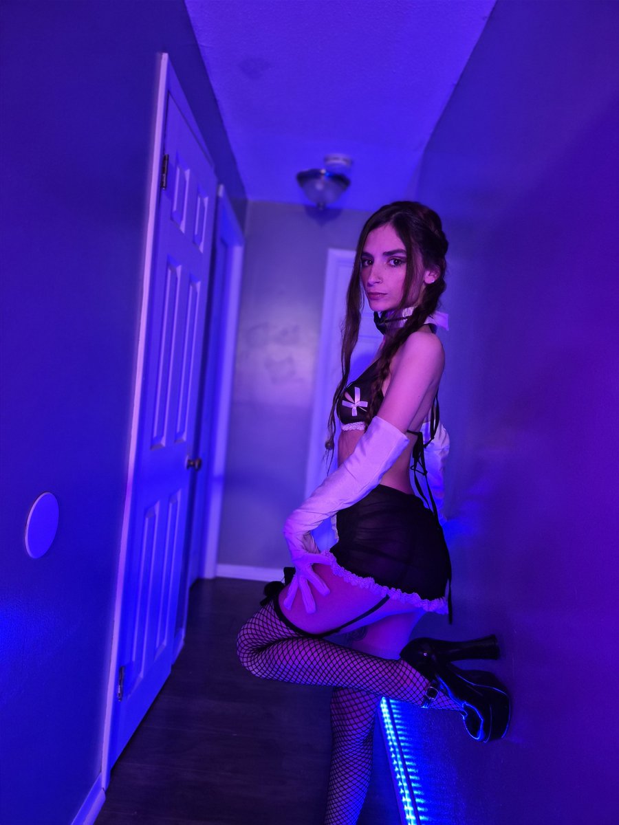 bongripprincess's tweet photo. 🖤🐇 https://t.co/BLrsRu6MNw