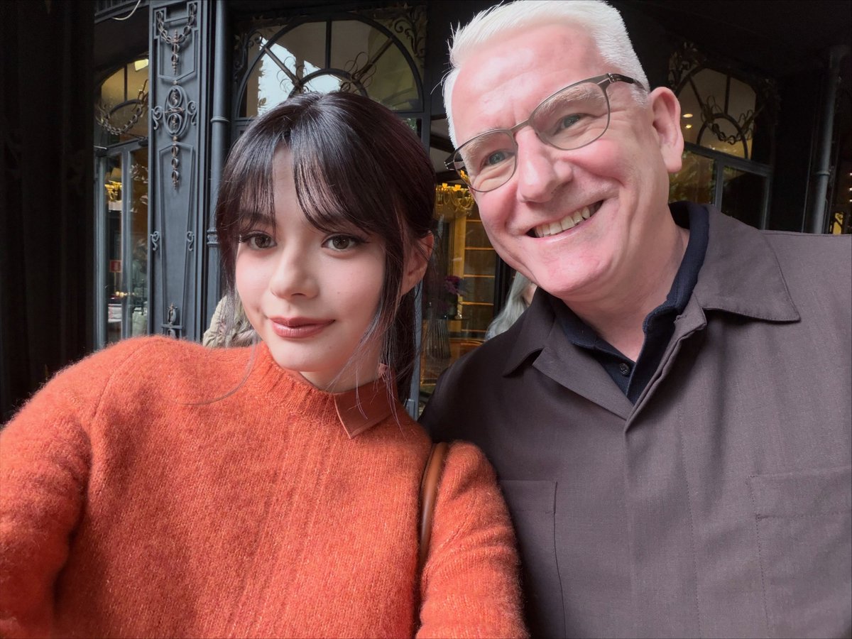 beckyfanclub05's tweet photo. 📸 💜 : 𝗯𝗲𝗰𝗰𝗰𝗮

Milan, Ti amo✈️💗

@Tods @AngelssBecky
 
#BeckyxTodsSS27 #Tods #TodsSS27 
#beckysangels #BeckyArmstrong‌ 
#BeckyxMFWTodsSS27 #MilanFashionWeek https://t.co/xcGjknmqdj