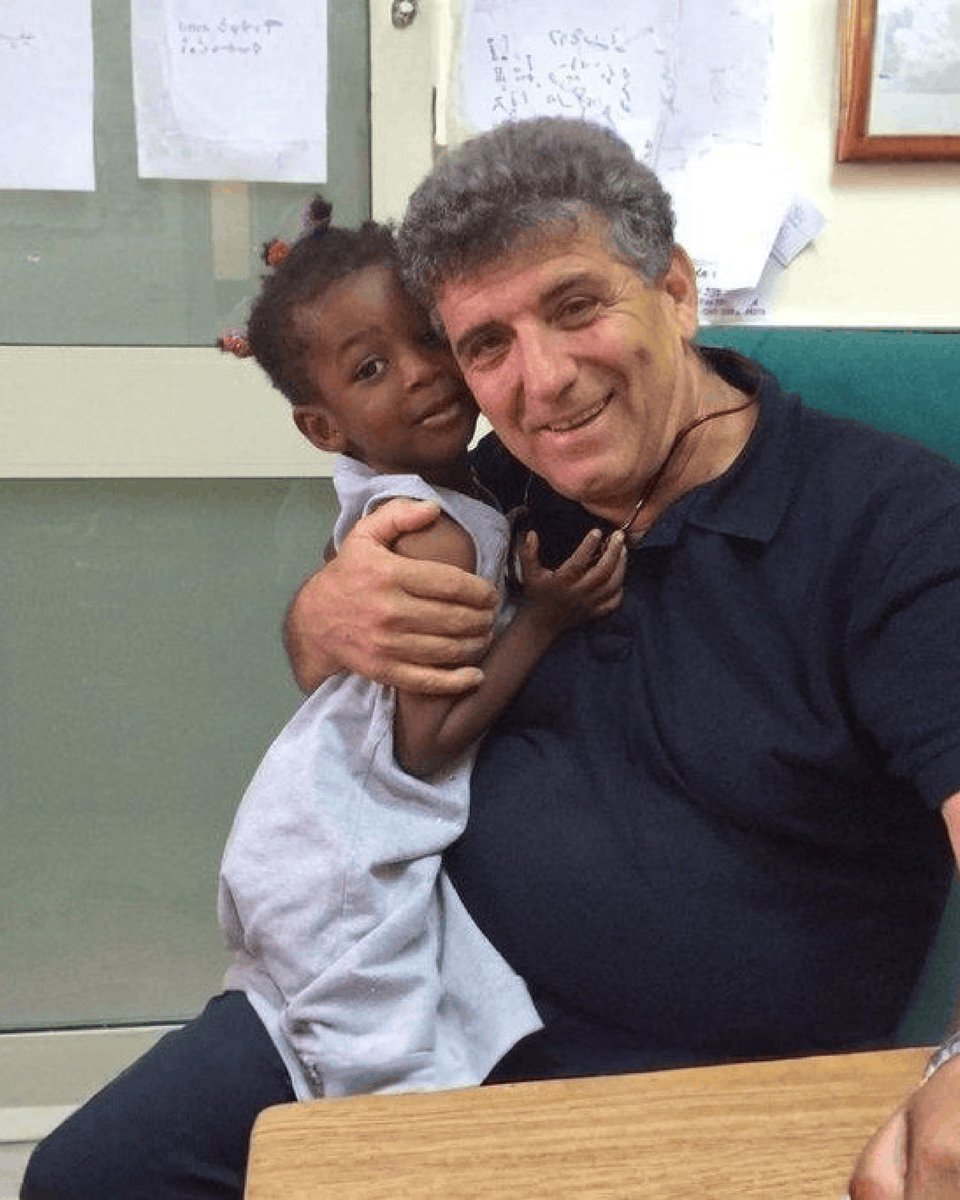 bartolopietro1's tweet photo. Giornata Mondiale del #Migrante e del #Rifugiato: nel 1914 Benedetto XV la istituì per i profughi della Grande Guerra. Ricordo #PapaFrancesco a #Lampedusa contro la "globalizzazione dell'indifferenza". Oggi #PapaLeoneXIV pensa ai bambini migranti. Non voltiamoci dall'altra parte https://t.co/hWEFbE0J3F