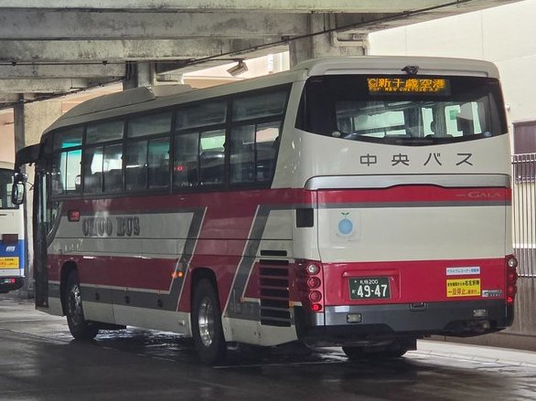 s200ka5367's tweet photo. 2026.9.27運行分
#新千歳空港連絡バス運用（大谷地駅9:40発）：札幌200か4947
#高速とまこまい号運用（札幌駅前9:00発）：札幌200か3938

#北海道中央バス高速運用 https://t.co/yfDWxJLzmw
