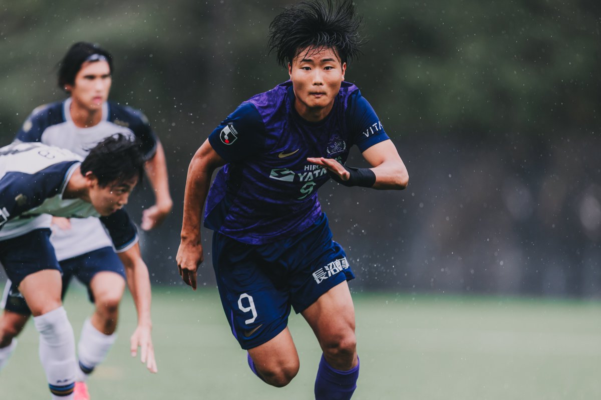 sanfrecce_SFC's tweet photo. 𝐀𝐂𝐀𝐃𝐄𝐌𝐘 𝐈𝐍𝐅𝐎｜𝐔-𝟏𝟖 🏹

先制を許すも、3ゴールを奪い逆転勝利✨
最後まで全員で戦い抜き、
ホームで勝点3を掴み取りました。

🏆高円宮杯 JFA U-18サッカープレミアリーグ 2026 WEST
🆚ジュビロ磐田U-18
⚽️3-1（前半1-1／後半2-0）
🥅佐藤壯知、菊山璃皇、信重亮二朗

引き続き、ユースへの熱い応援をよろしくお願いします💜

#sanfrecce #ONEVIOLET