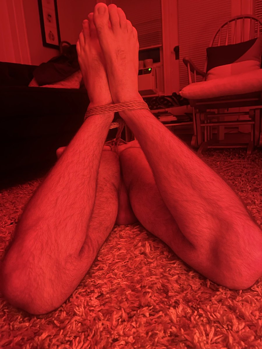 not_ur_boy2's tweet photo. all tied up :)
what would you do to me? https://t.co/EfymLFO51a