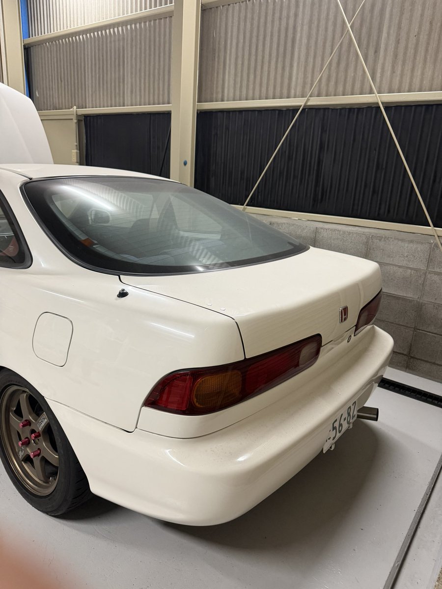 R7153480's tweet photo. インテグラ TYPE R  96スペック 興味ある方いませんか？知り合いの方が200万で手放そうと考えているみたいです。 #車売ります #DC2 https://t.co/eIOo2RknfP