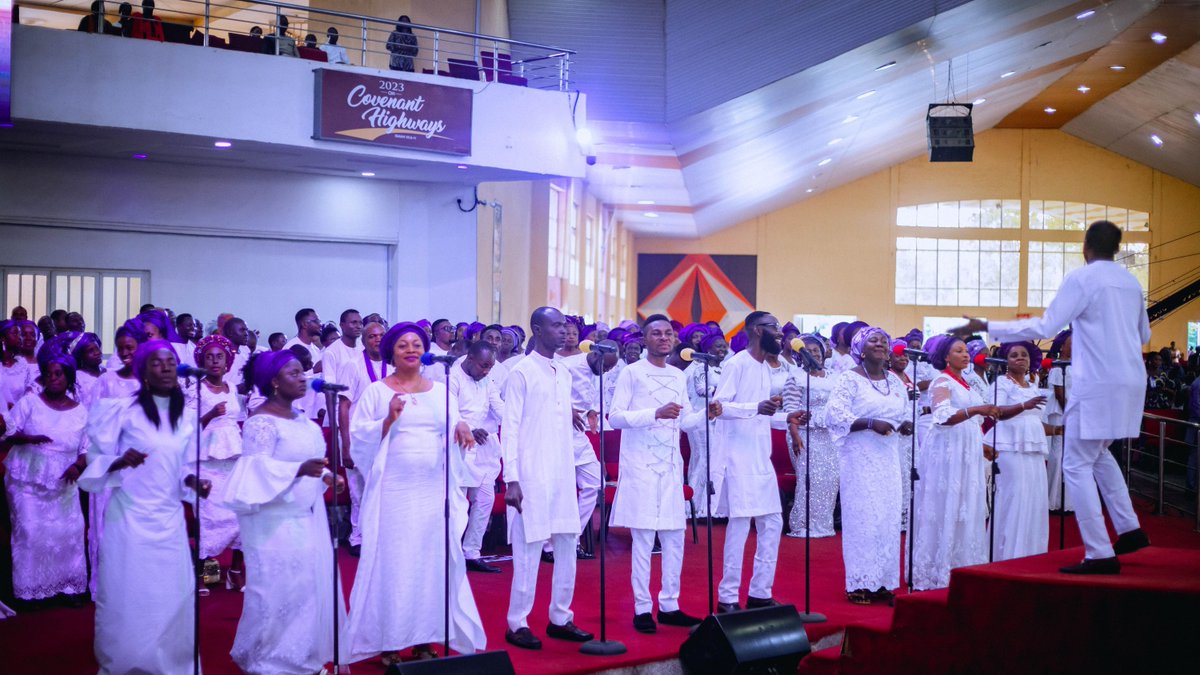 LFCGoshen's tweet photo. CHOIR MINISTRATION
"A Million Tongues"
#LFCLiveService
#FinancialFortuneBanquet
#OpenDoors https://t.co/8PAAPCobqE