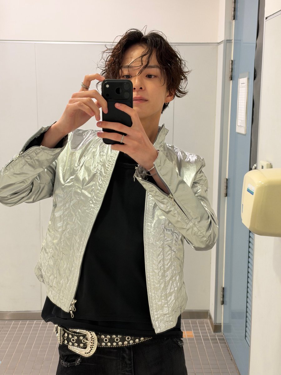 asahiprints's tweet photo. #ASAHI weverse post 🌟

“Thank you Kaohsiung” https://t.co/OFt0X1E5jP