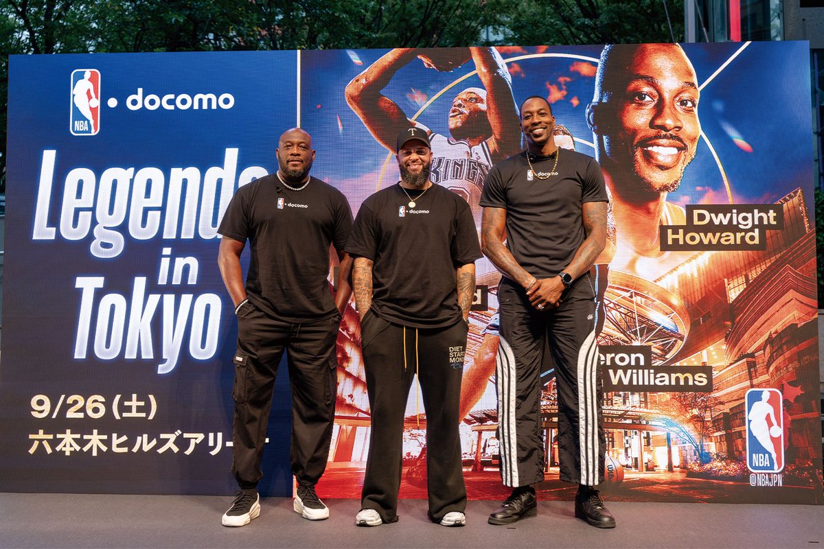 NBAJPN's tweet photo. 2026.09.26 LESSONS FROM THE GAME CHANGERS🗼

💫ドワイト・ハワード @DwightHoward 
💫ミッチ・リッチモンド @mitchrichmond23 
💫デロン・ウィリアムス @DeronWilliams 

日本に来てくれてありがとう✨

そして、会場に足を運んでくれた皆さんもありがとうございました！
レジェンドとファンが一緒につくった、最高の一日でした🔥

#GameChangers #NBAJPN #NBAdocomo @nba_docomo