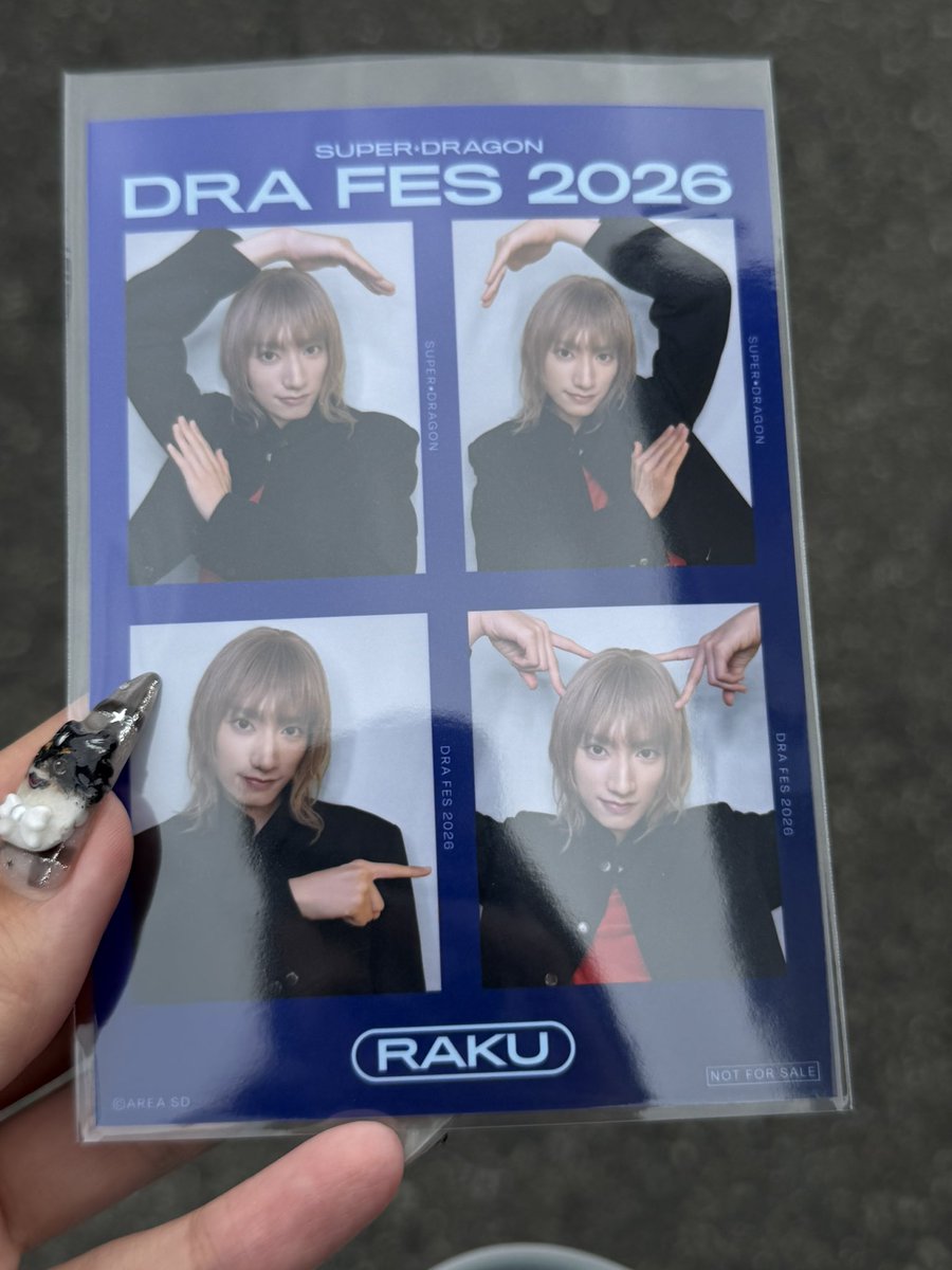 _nqnya's tweet photo. SUPER★DRAGON スパドラ DRA FES 2026 ドラフェス ファンクラブ FC 継続 新規入会特典 交換4CUT PHOTO

譲）柴崎楽
求）池田彪馬

本日大阪会場にて終演後手渡しor郵送希望
お気軽にお声掛けください。 https://t.co/Eu4XBJCeKw
