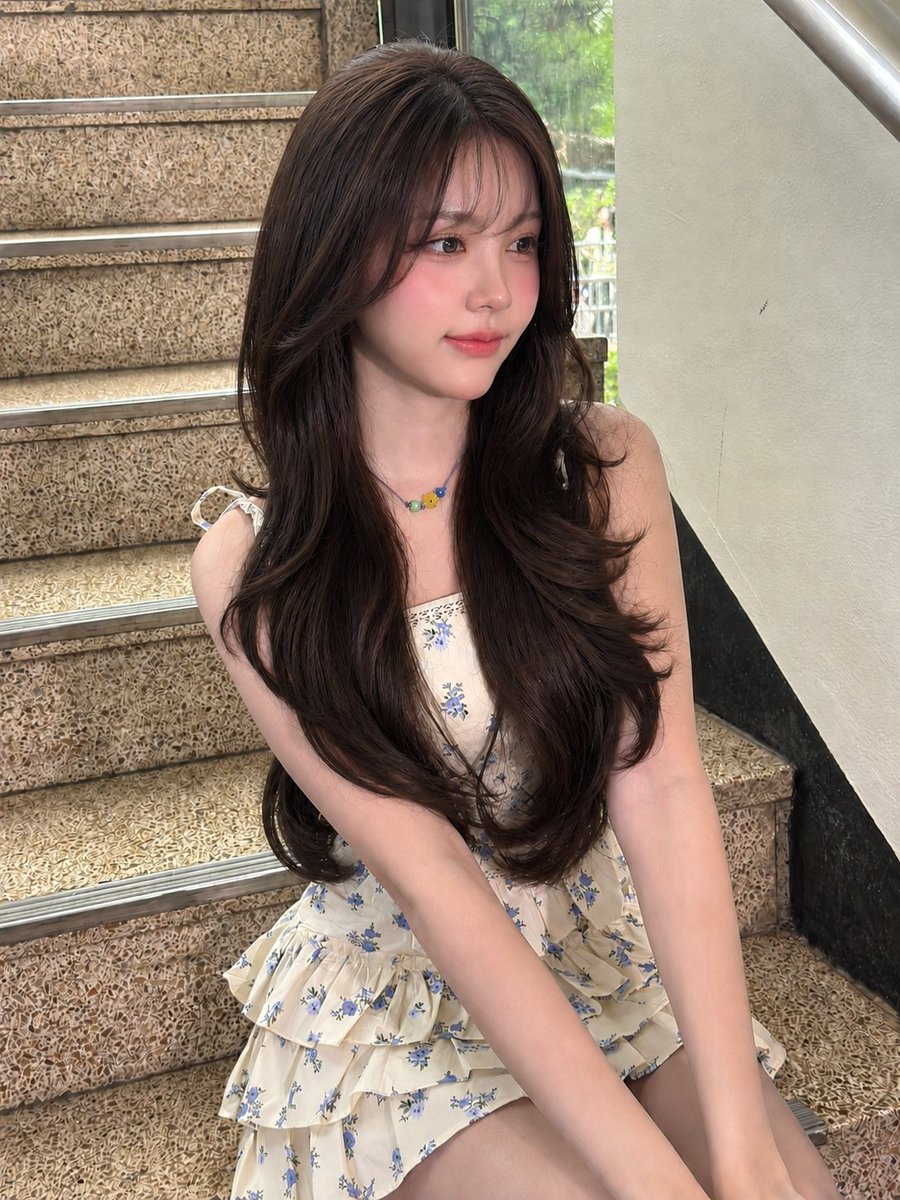 Hullabaloospirt's tweet photo. Gambaran carmen kalau pake poni😍

Btw foto ini emang d edit yaa guys foto ini udh lama bgt  udh pernah d up jg. tpi aku up kembali soalny lgi rame foto carmen ponian. Tenang gue nggak pake apk haram itu lgi buat ngedit.  #Carmen 

FOTO LAMA!! https://t.co/2SoxFLxlLR