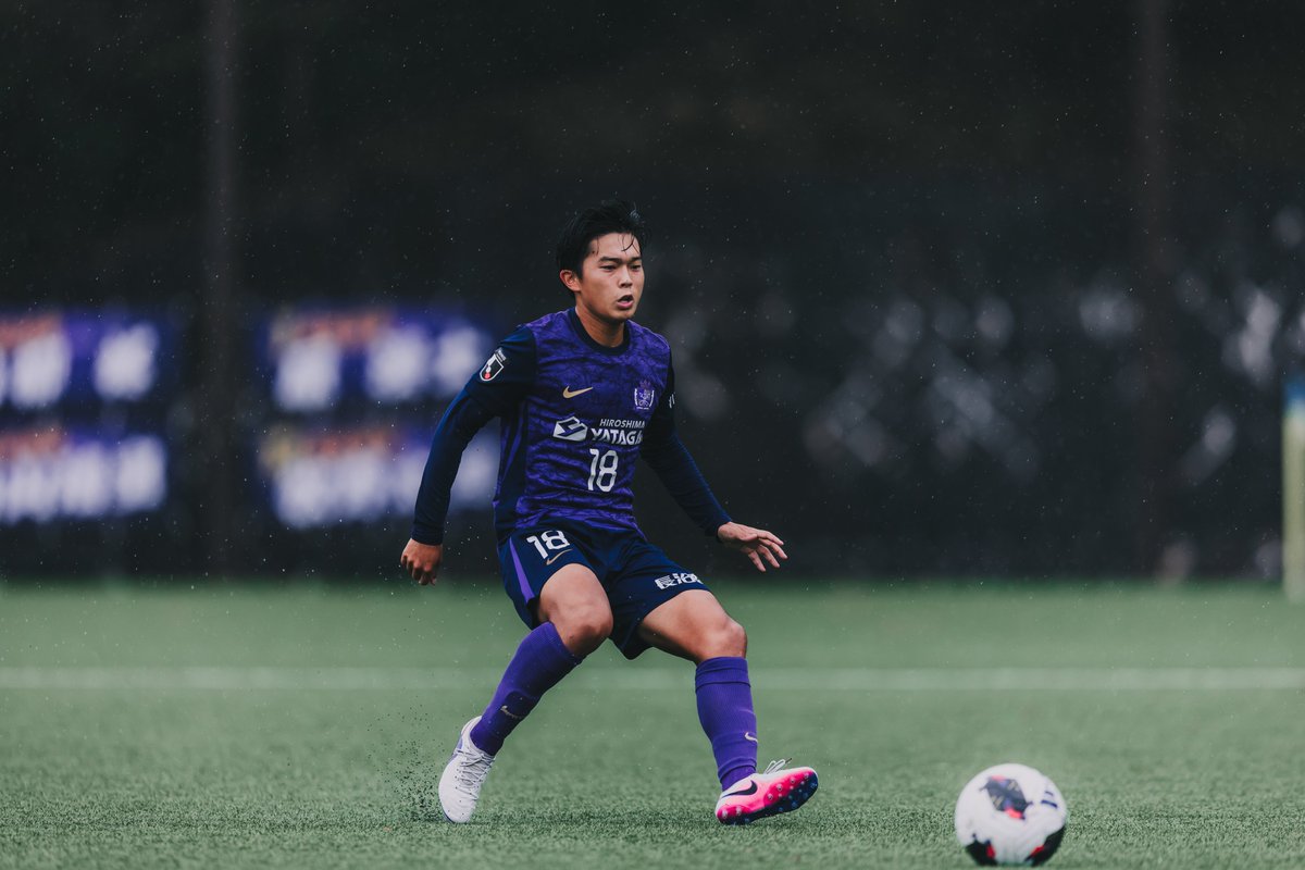 sanfrecce_SFC's tweet photo. 𝐀𝐂𝐀𝐃𝐄𝐌𝐘 𝐈𝐍𝐅𝐎｜𝐔-𝟏𝟖 🏹

先制を許すも、3ゴールを奪い逆転勝利✨
最後まで全員で戦い抜き、
ホームで勝点3を掴み取りました。

🏆高円宮杯 JFA U-18サッカープレミアリーグ 2026 WEST
🆚ジュビロ磐田U-18
⚽️3-1（前半1-1／後半2-0）
🥅佐藤壯知、菊山璃皇、信重亮二朗

引き続き、ユースへの熱い応援をよろしくお願いします💜

#sanfrecce #ONEVIOLET