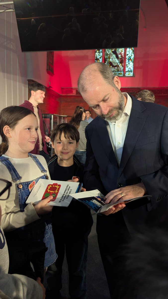 LilyReports's tweet photo. It was great to meet  @jreynoldsMP today and talk about the important work of @NoChildBehindUK campaign for #FreeSchoolMealsForAll https://t.co/4YtKIHfxlo