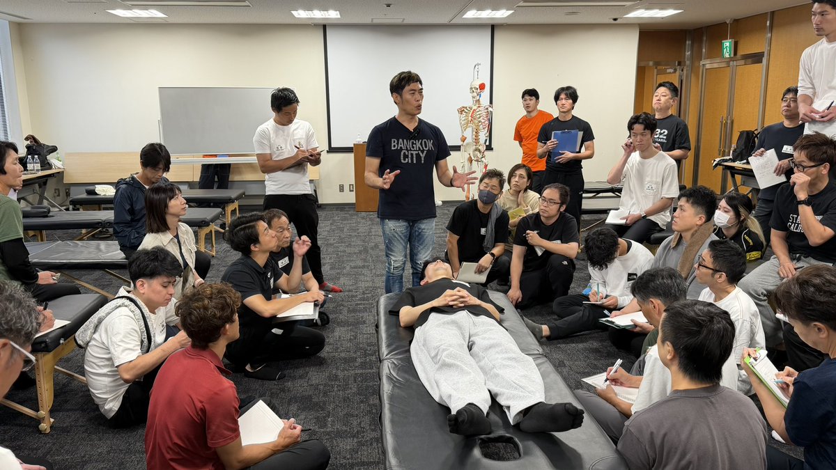 KenYamamoto7's tweet photo. 秋のKYTベーシックテクニックセミナー1発目
超満員札止め状態ですた！ https://t.co/PcnQeXeeh8