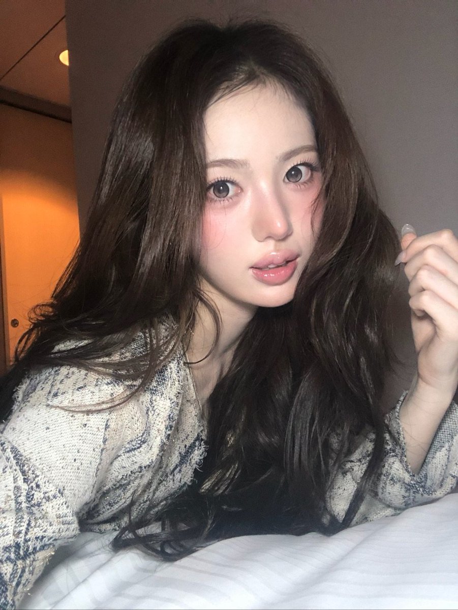 viiiew_'s tweet photo. 260927 버블 #수이 https://t.co/UWMQIyLfMJ
