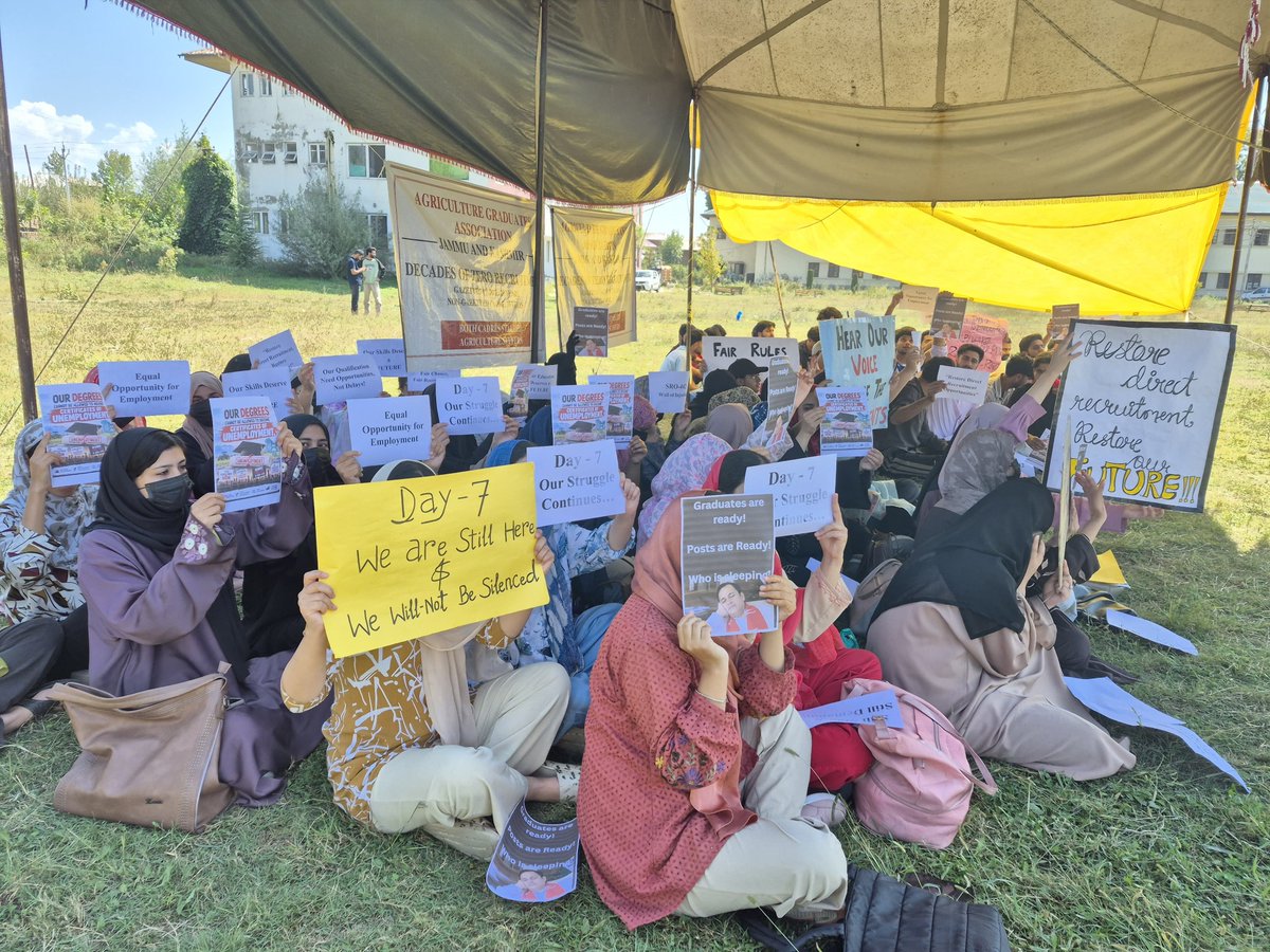 UAGA_JK's tweet photo. DAY 7. STILL HERE. STILL UNMOVED.

Seven days of peaceful protest, but our resolve only grows stronger.

Revoke SRO-433 & 442. Fill the vacant posts. Fix the recruitment system.

Our patience is not our weakness. We will not step back.@JavedDar_NC @CM_JnK @OfficeOfLGJandK @OmarAbdullah