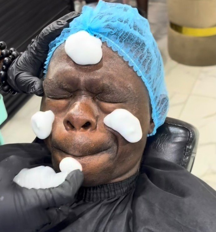 FuniqueOdj's tweet photo. I took my man for facials guys 😊 https://t.co/x60ATuQfjm