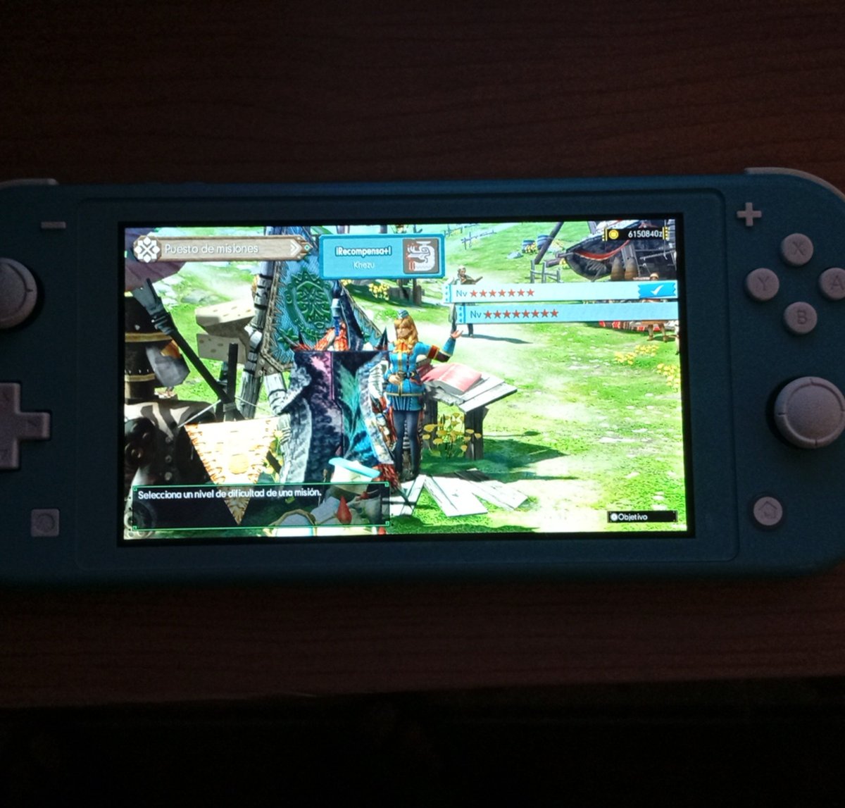 DemonykGamer81's tweet photo. A seguir completando misiones y cazando wyverns. Anoche acabé con las misiones de 7✴️ disponibles. A por las de 8✴️ que me quedan. 🎮🦖 ⚔️#MonsterHunter #MonsterHunterGenerationsUltimate #Capcom #Nintendo #NintendoSwitchLite https://t.co/XFmlSZ1fBt
