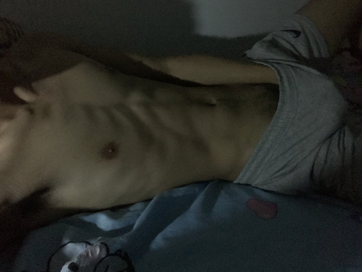 skinnyboiiiiiii tweet picture