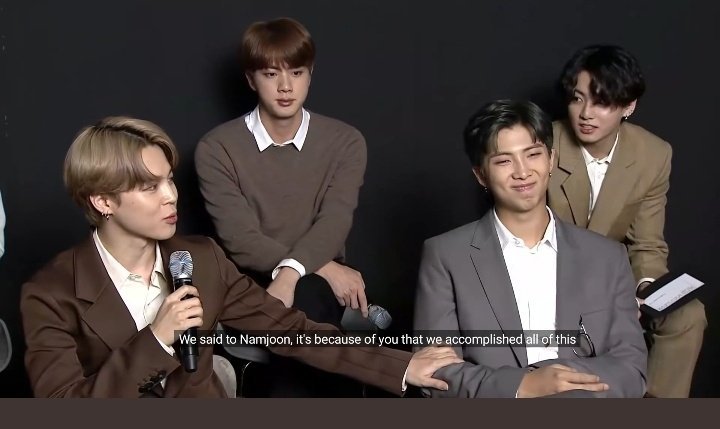 Rkivejoonieboo's tweet photo. Agree tunas needs to kiss ground bts on which father built from ground his bare hand😌💯🤞 https://t.co/zQC6mgDmxl