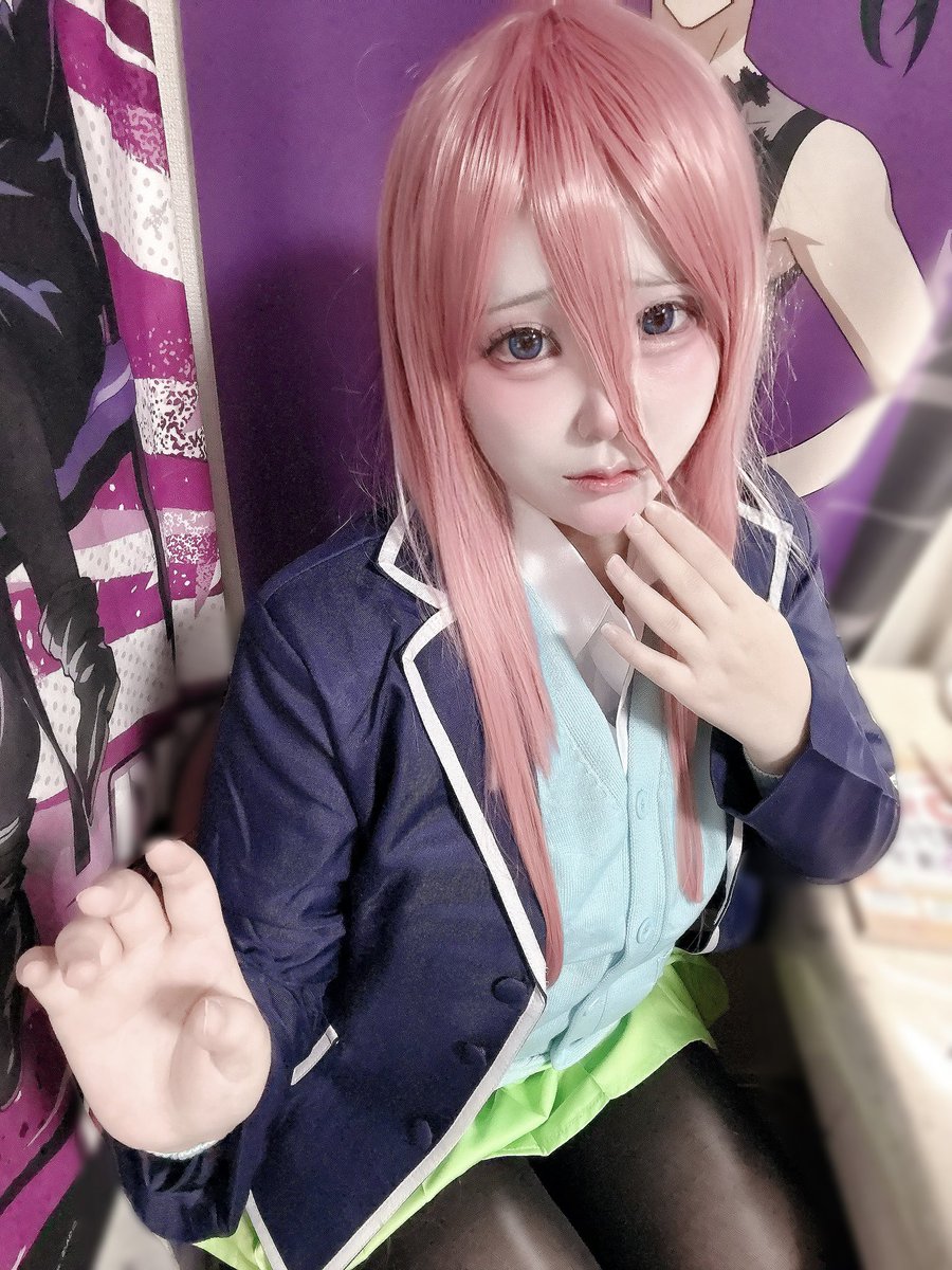 i690051's tweet photo. 五等分の花嫁┊︎中野三玖
（ヘッドホン無し）
 #コスプレイヤーさんと繋がりたい 
 #カメラマンさんと繋がりたい 
 #相互の相互さんと繋がりたい 
 #コスプレイヤー  #cos #cosplay https://t.co/vDMbAR5mTa