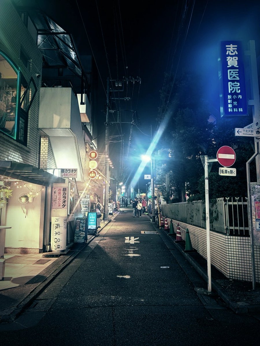 plusmarks's tweet photo. ここはどこですか https://t.co/nW3QEdsYoo